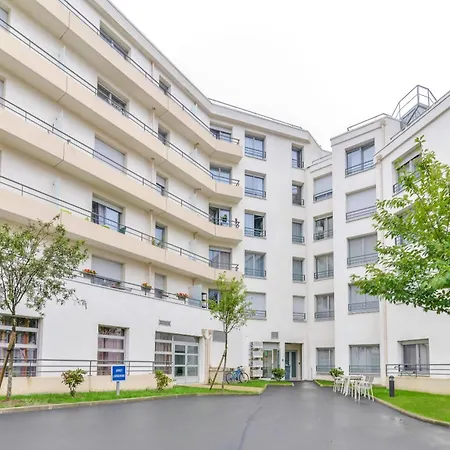 アパートホテル Zenitude Quality ヴァランシエンヌ